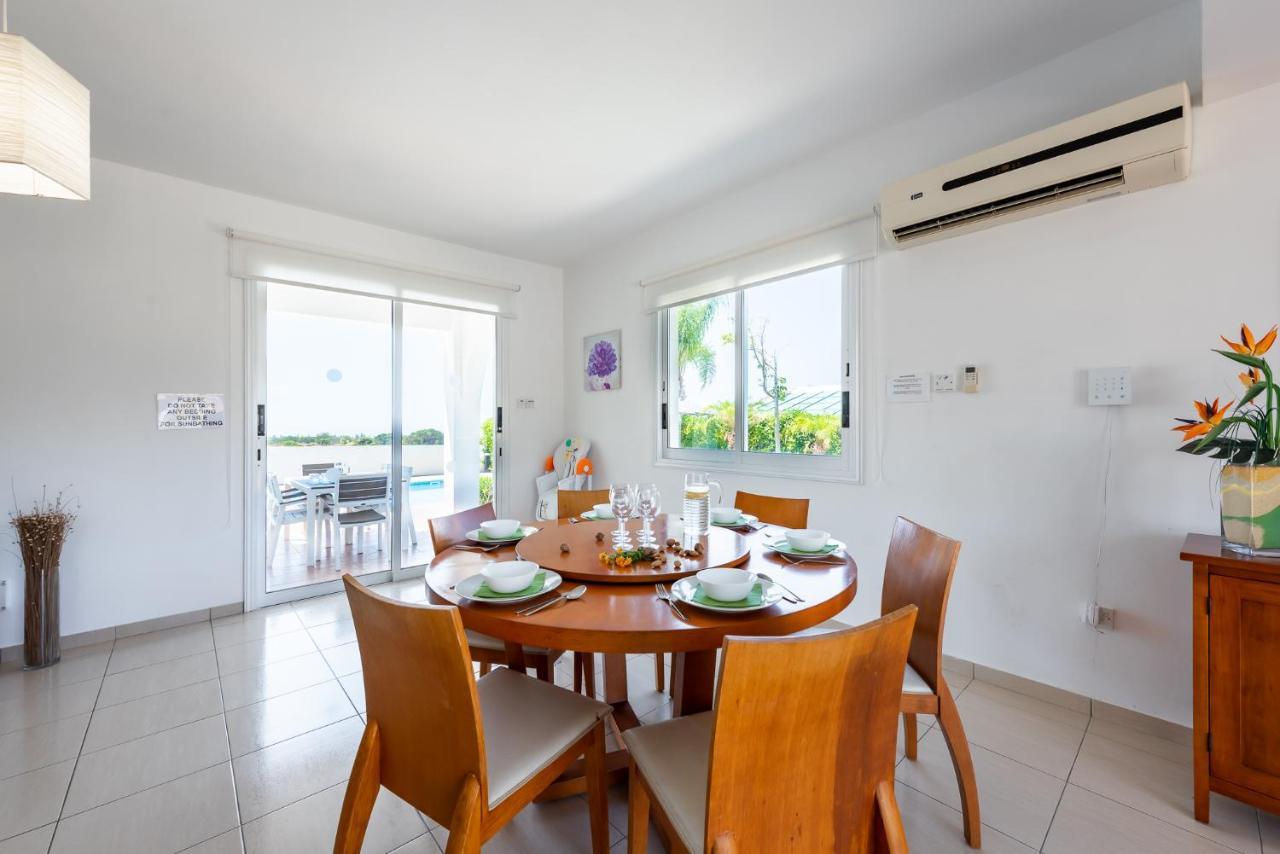 Villa Cassia By Ezoria Villas Coral Bay Bagian luar foto